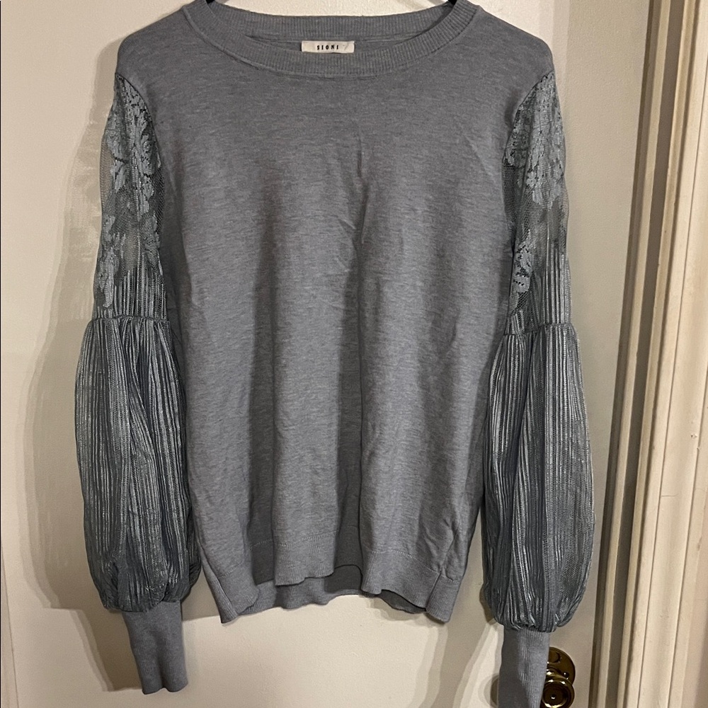 Sioni Gray Sweatshirt with Lace Detail